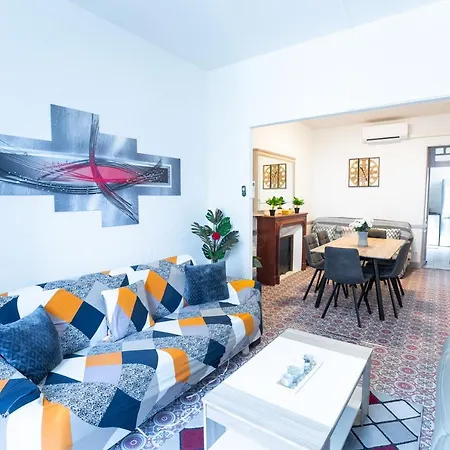 Apartment Les Halles , Climatisation, Terrasse, Garage *