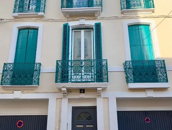 Appartement Les Halles , Climatisation, Terrasse, Garage Narbonne